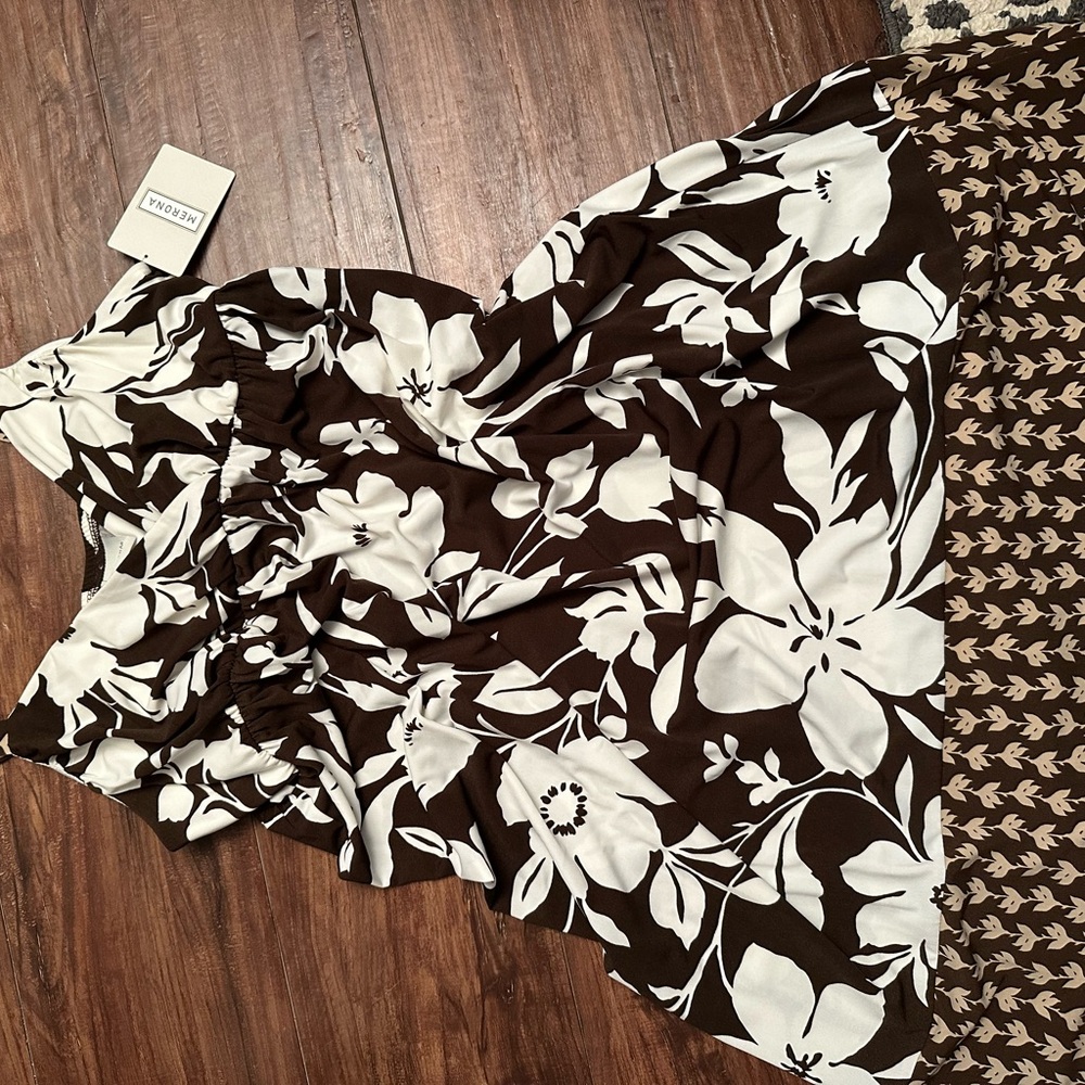 Brown and White Floral blouse